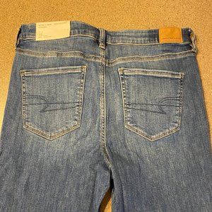 American Eagle Super Hi-Rise Jegging, Size 10, Light Blue